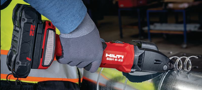 Tijeras metálicas a batería SSH 6-22 CD Cortadora de doble corte a batería para cortes rápidos en espirales y conductos de ventilación de hasta 4 x 0,9 mm│Calibre 20 – con cuchillas Hilti SSH CD incluidas (plataforma de batería Nuron) Aplicaciones 1