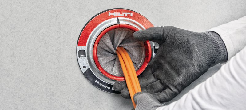 Manguito rápido intumescente CP 653 Dispositivo de tendido de cables que permite la instalación de grandes cantidades de cables con un control de flujo de aire óptimo Aplicaciones 1